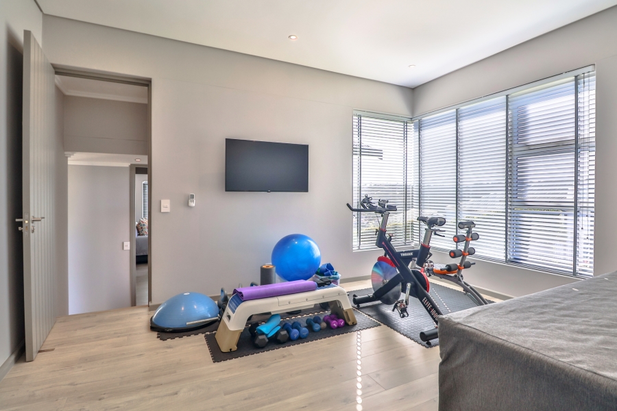 4 Bedroom Property for Sale in Brackenridge Western Cape